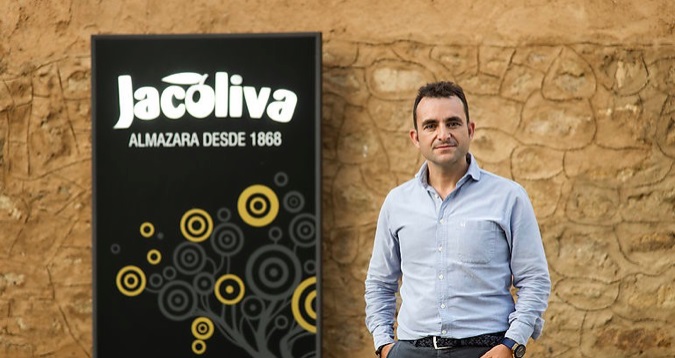 justino-corchero-aceite-olive-virgen-extra